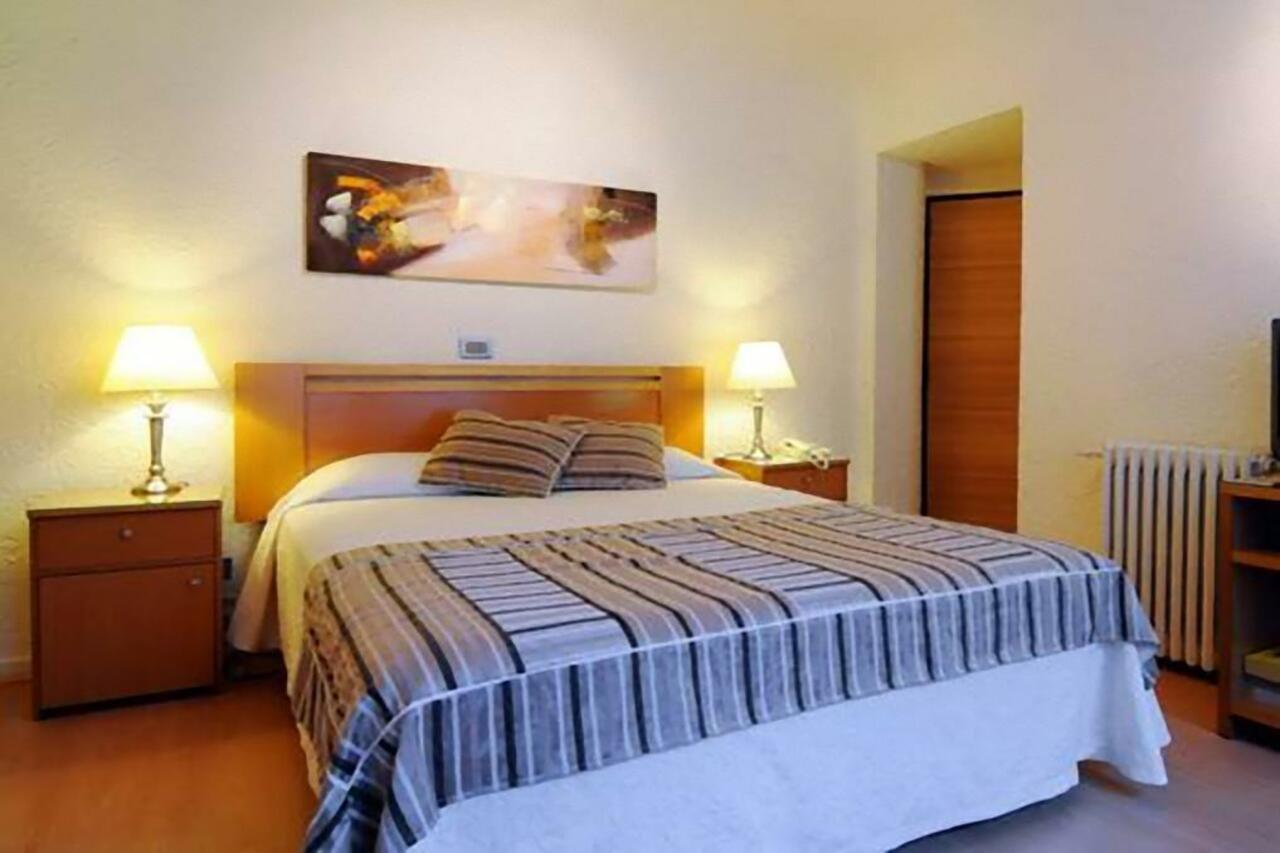 Hotel Montecarlo Santiago Luaran gambar