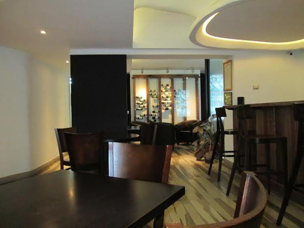 Hotel Montecarlo Santiago Luaran gambar