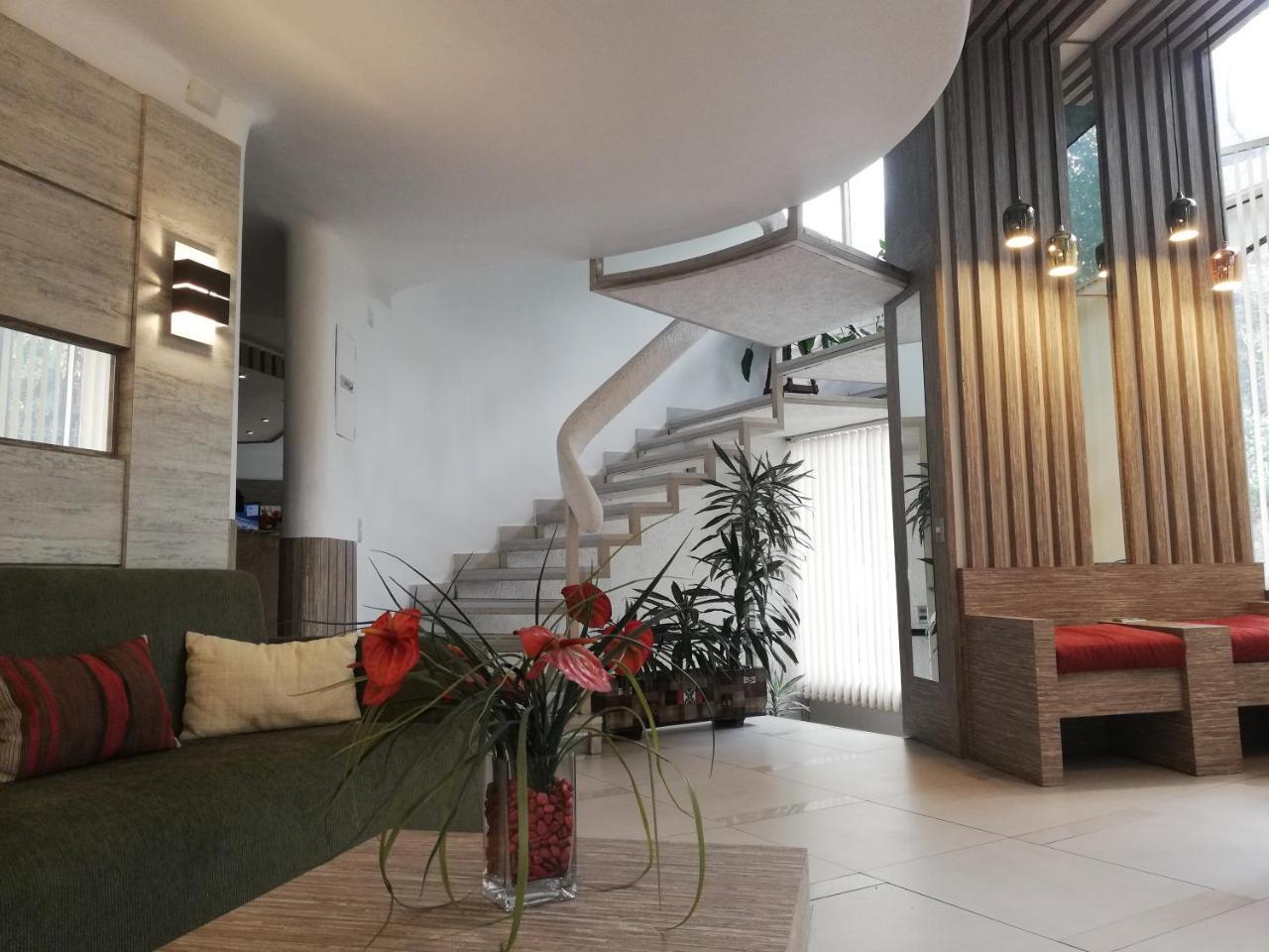 Hotel Montecarlo Santiago Luaran gambar